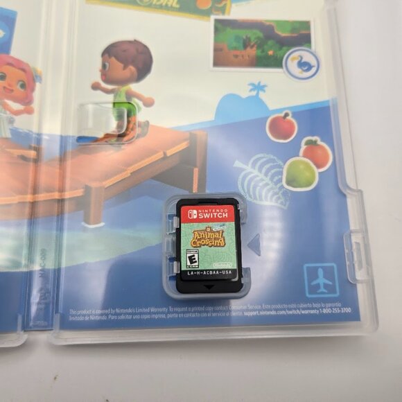 Animal Crossing Nintendo Switch New Horizons Game - Picture 3 of 3
